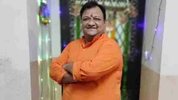 गौरव चंदेल से फोन पर हुई थी बात