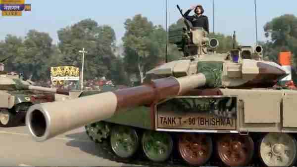 पहली बार दुनिया के सामने आई धनुष तोप