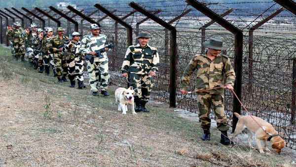 घुसपैठियों को नागरिकता दिलाने की कोशिश कर रहा है शाहीन बाग घुसपैठियों को नागरिकता दिलाने की कोशिश कर रहा है शाहीन बाग