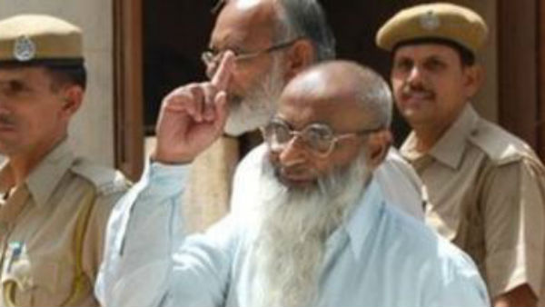 इसलिए बुलाते हैं लोग डॉक्‍टर बम