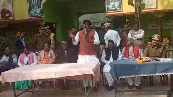 Jail Minister of State Jaikumar Singh Jaiki says Leaders do not need to read and write Jail Minister of State Jaikumar Singh Jaiki says Leaders do not need to read and write