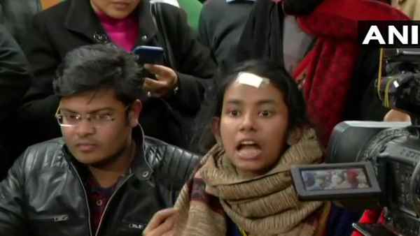 JNUSU president Aishe Ghosh Delhi Police JNU violence JNUSU president Aishe Ghosh Delhi Police JNU violence