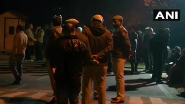 आइशी घोष पर भी हुआ हमला आइशी घोष पर भी हुआ हमला