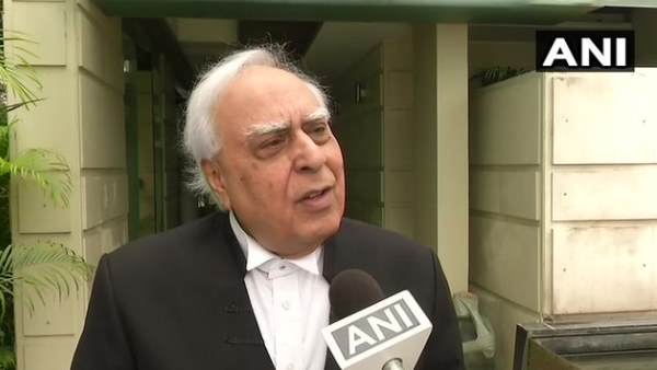 'ग्रोथ 5 फीसदी से भी कम है' 