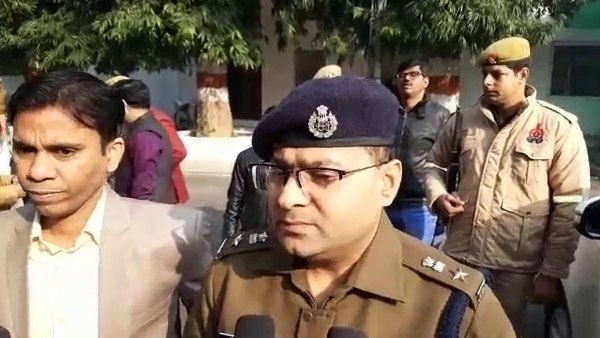 डीएम-एसपी ने की प्रेसवार्ता