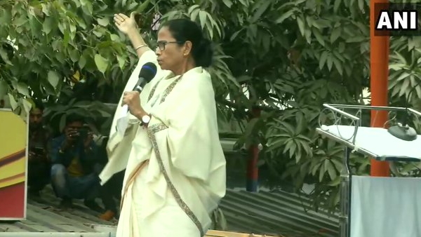 ममता बनर्जी ने छेड़ा आंदोलन