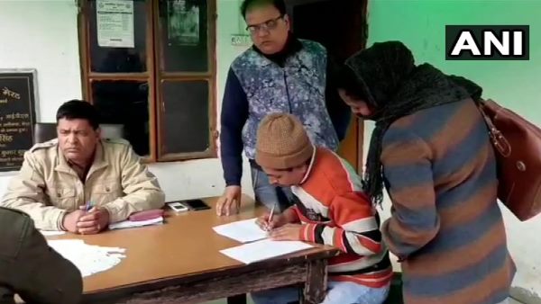 polio vaccination team thrashed in Meerut case filed polio vaccination team thrashed in Meerut case filed