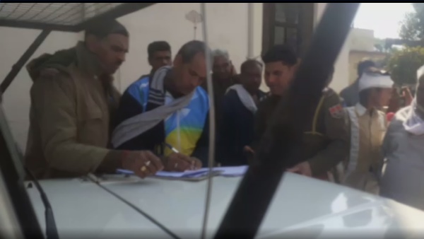 मृतका की बेटियों ने समझाइश की थी