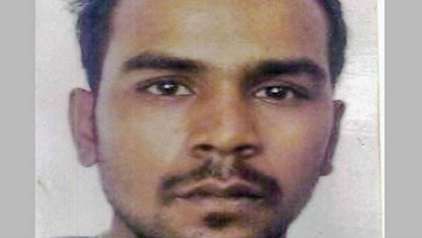 राष्ट्रपति से खारिज दया याचिका कोर्ट में चुनौती दे सकता है मुकेश सिंह राष्ट्रपति से खारिज दया याचिका कोर्ट में चुनौती दे सकता है मुकेश सिंह