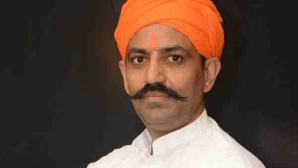 AAP कार्यालय पर तोड़फोड़ के आरोप में जेल जा चुका है यह शख्य