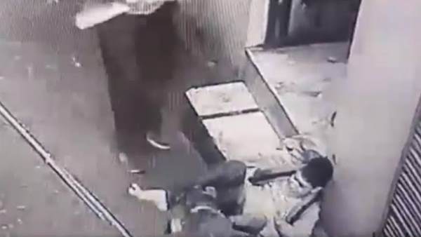 अस्पताल में भर्ती है बच्चा