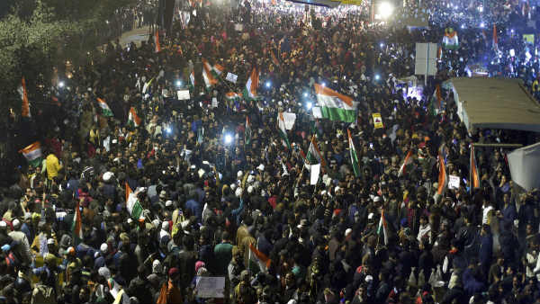 एकपक्षीय रोक नहीं लगा सकते -SC