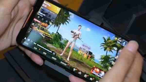 19 वर्षीय पुजारी को लगी PUBG की लत