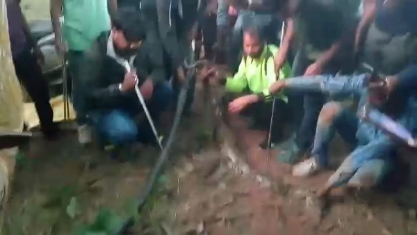 रेस्क्यू टीम पहुंची मौके पर