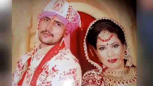 शहीद की पत्नी को सरकार देगी नौकरी