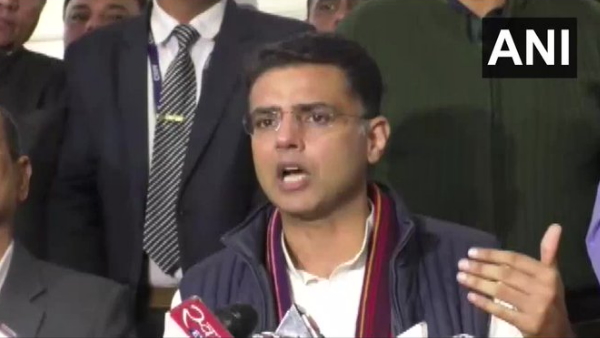 गैंगबाजी शुरू हो गई