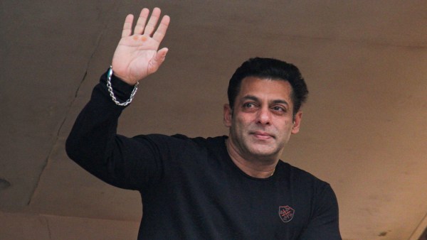 विज्ञापनों के जरिए एक दिन में 3.5 से 5 करोड़ रुपए कमाते हैं सलमान खान विज्ञापनों के जरिए एक दिन में 3.5 से 5 करोड़ रुपए कमाते हैं सलमान खान