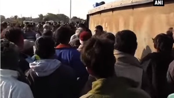 Six dead and 20 injured in bus school bus accident at Junagadh, Gujarat