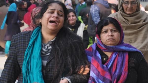 हत्याकांड में शामिल लोगों को फांसी देने की मांग