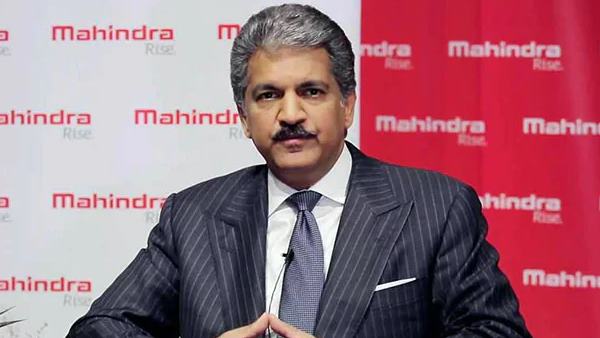 सोशल मीडिया पर काफी सक्रिय रहते हैं आनंद महिंद्रा सोशल मीडिया पर काफी सक्रिय रहते हैं आनंद महिंद्रा