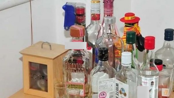 क्लब और बार के बार शिकार का करता था इंतजार क्लब और बार के बार शिकार का करता था इंतजार