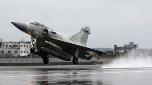 चीन के खिलाफ तैयारियों को परखते थे जनरल 