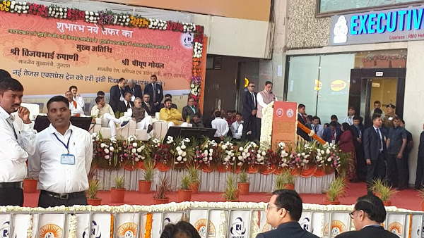 सबसे चर्चित घोषणा: चोरी होने पर 1 लाख मिलेंगे