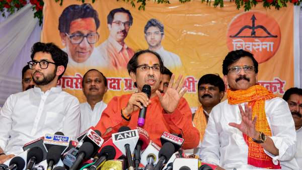 अयोध्या जाने की घोषणा कर उद्धव ने हिंदुत्व राजनीति में वापसी के दिए संकेत