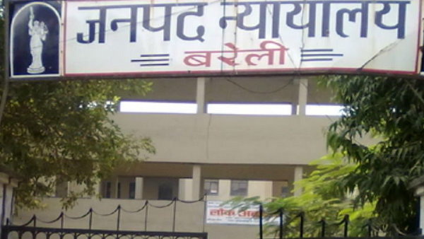 रिश्वत न दी तो बच्चे की उम्र 104 साल कर दी