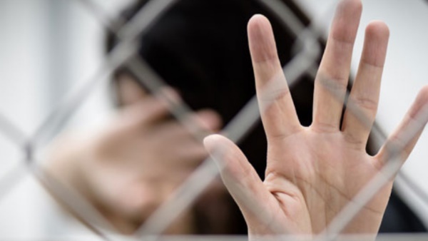 धोखे से देवर से बनवाए संबंध धोखे से देवर से बनवाए संबंध