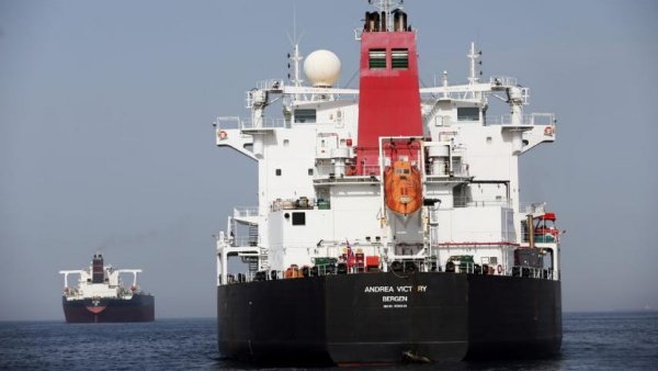 अर्थव्‍यस्‍था और डगमगा सकती है 