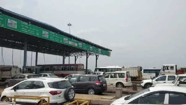 uttar pradesh meerut farmer death on toll plaza some people arrested