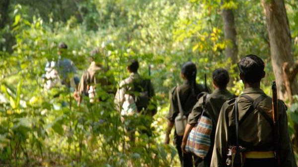 पास में चल रहा था सड़क निर्माण का काम