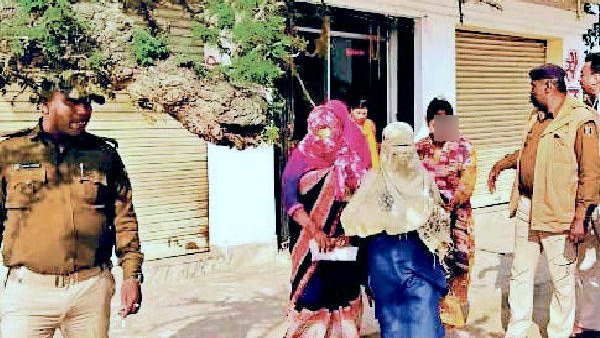 परिजनों को बुलाया गया