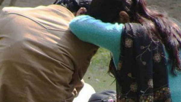 महिला के प्रेमी को लेकर बैठ चुकी है पंचायत