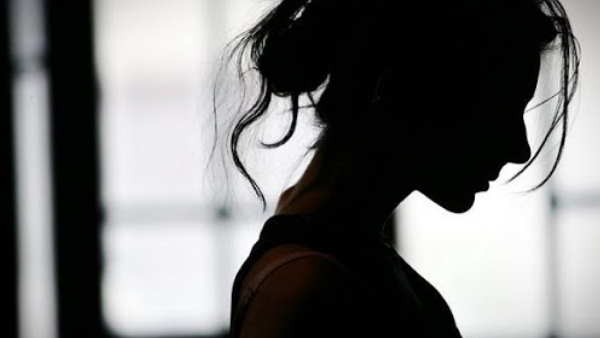 फेंका खौलता हुआ गर्म पानी और लात-घूंसों से मारा फेंका खौलता हुआ गर्म पानी और लात-घूंसों से मारा