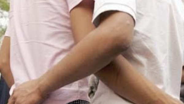 चार साल पहले हुई थी शादी चार साल पहले हुई थी शादी