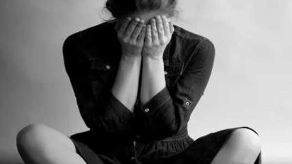 युवती ने युवक के खिलाफ दर्ज कराई शिकायत