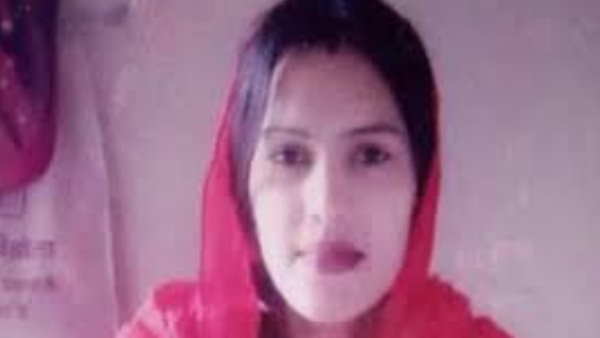 पहले पति को तलाक देकर प्रेमी से की थी शादी