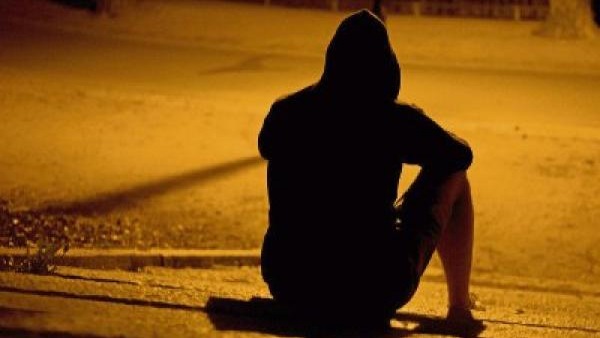 'एक मोबाइल नंबर दिया था, जिस पर संपर्क किया'