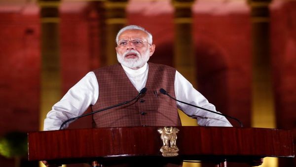 मोदी पर लगा था बैन