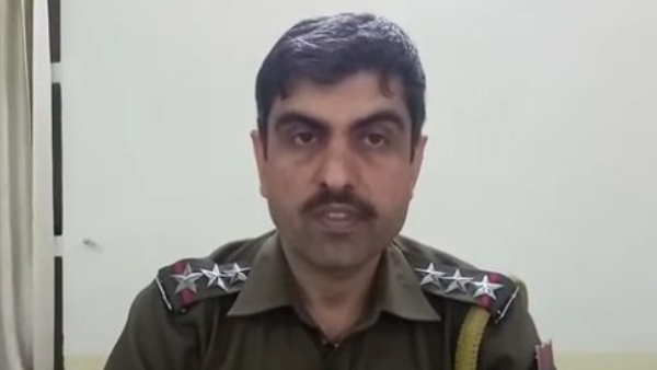 पुलिस संचालक का कर रही है तलाश