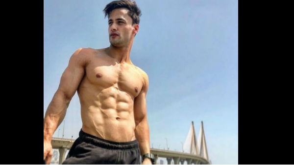 हार कर भी जीते आसिम हार कर भी जीते आसिम