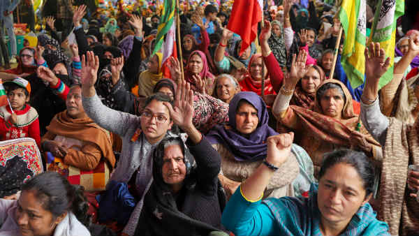 शाहीन बाग से बनाकर रखी दूरी