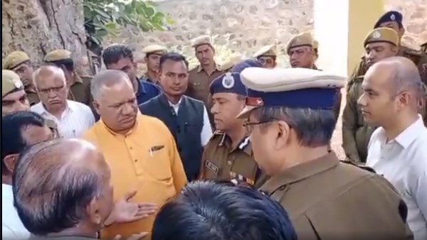 केन्द्र सरकार ने भी भेजा दल केन्द्र सरकार ने भी भेजा दल