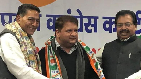आदर्श शास्त्री द्वारका की रेस से बाहर आदर्श शास्त्री द्वारका की रेस से बाहर