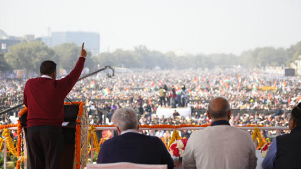 केजरीवाल के शपथग्रहण समारोह के चीफ गेस्ट