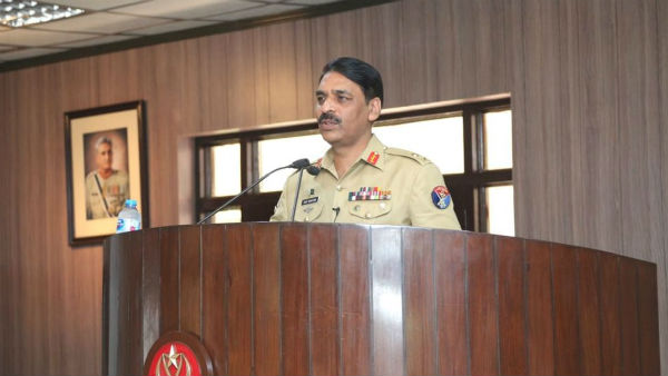 ISPR से रिटायर गफूर 