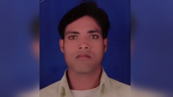 वैर रोड किनारे कुएं में मिले 
