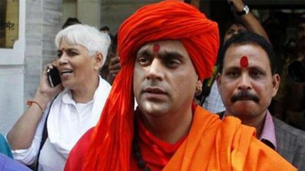 कोरोना के इलाज पर पहले भी दे चुके हैं अजीब बयान कोरोना के इलाज पर पहले भी दे चुके हैं अजीब बयान